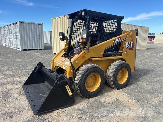 CAT 216B3 Mini Pale Gommate