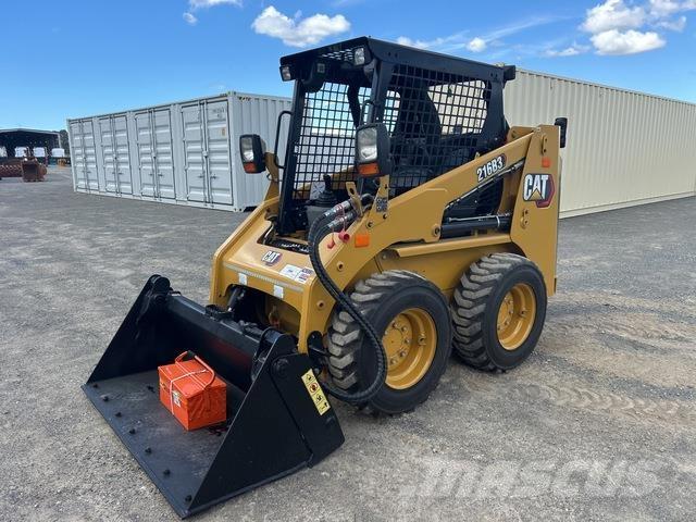 CAT 216B3 Mini Pale Gommate