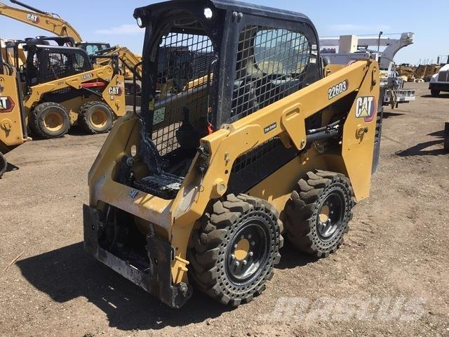 CAT 226D3 Mini Pale Gommate