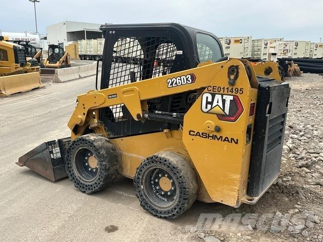 CAT 226D3 Mini Pale Gommate