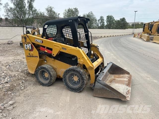 CAT 226D3 Mini Pale Gommate