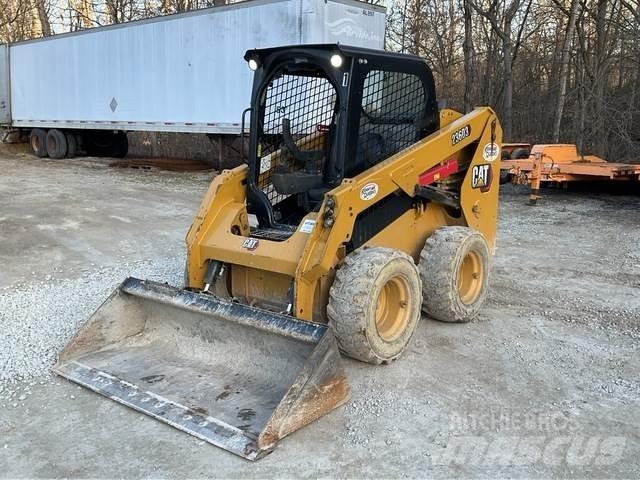 CAT 236D3 Mini Pale Gommate