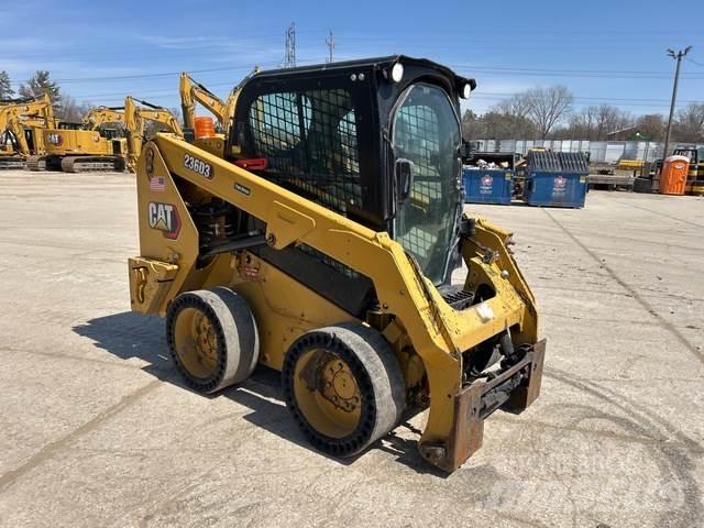 CAT 236D3 Mini Pale Gommate