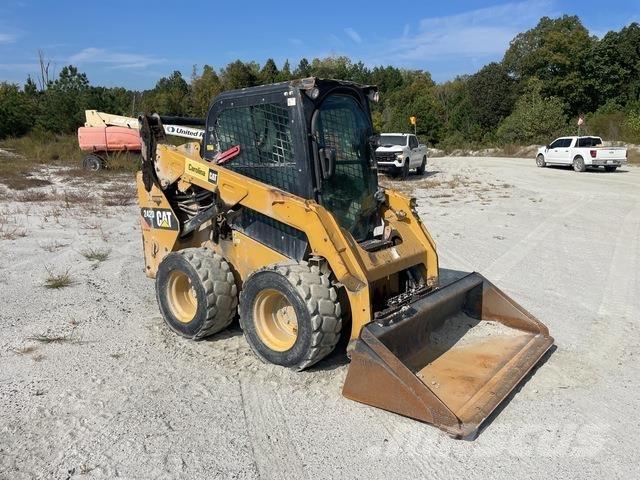 CAT 242D Mini Pale Gommate