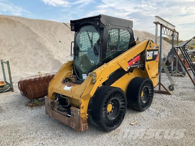 CAT 246D Mini Pale Gommate
