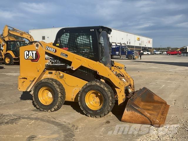 CAT 246D3 Mini Pale Gommate