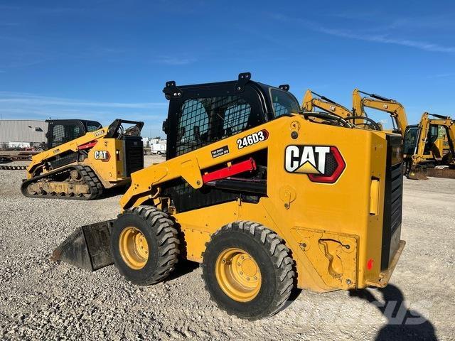 CAT 246D3 Mini Pale Gommate