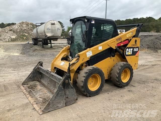 CAT 262D Mini Pale Gommate