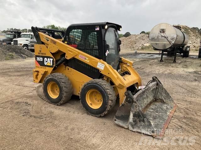 CAT 262D Mini Pale Gommate