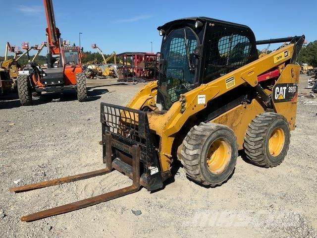 CAT 262D Mini Pale Gommate