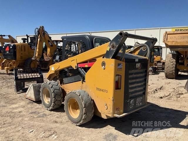CAT 262D3 Mini Pale Gommate