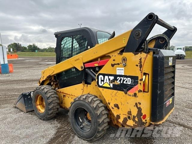CAT 272D2 Mini Pale Gommate