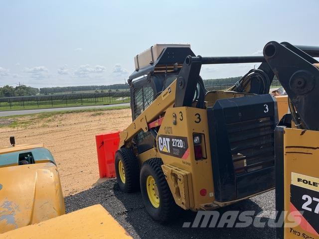 CAT 272D2XHP Mini Pale Gommate