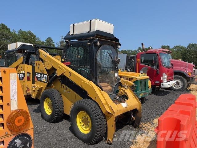 CAT 272D2XHP Mini Pale Gommate