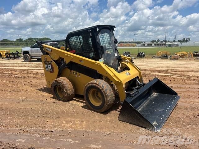 CAT 272D3 Mini Pale Gommate