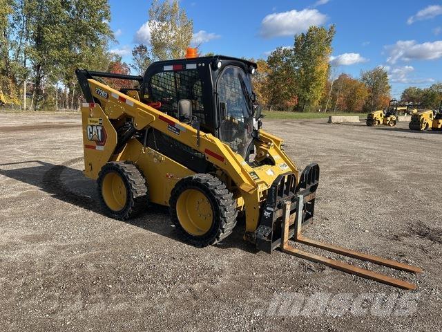 CAT 272D3 Mini Pale Gommate