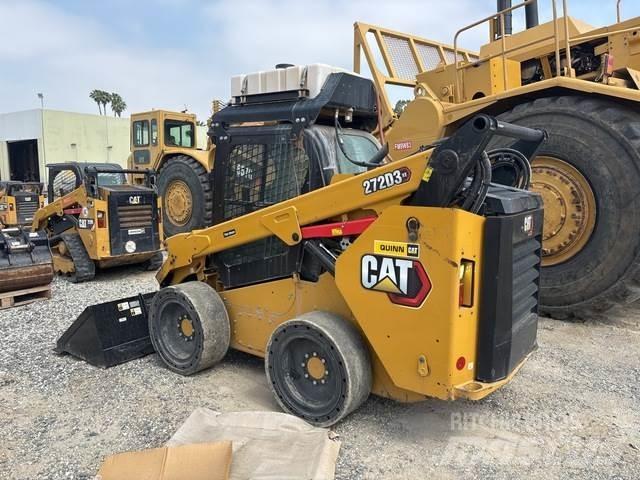 CAT 272D3 XE Mini Pale Gommate