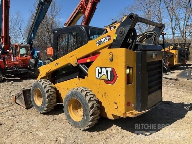 CAT 272D3XE Mini Pale Gommate