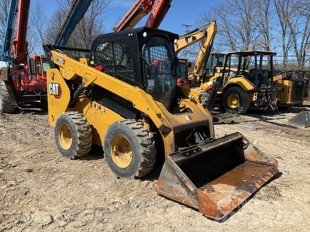 CAT 272D3XE Mini Pale Gommate