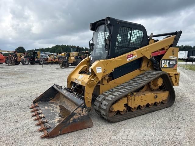 CAT 299D2XHP Mini Pale Gommate