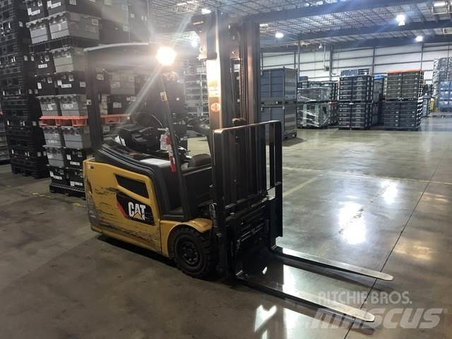 CAT 2ET3000 Carrelli elevatori elettrici