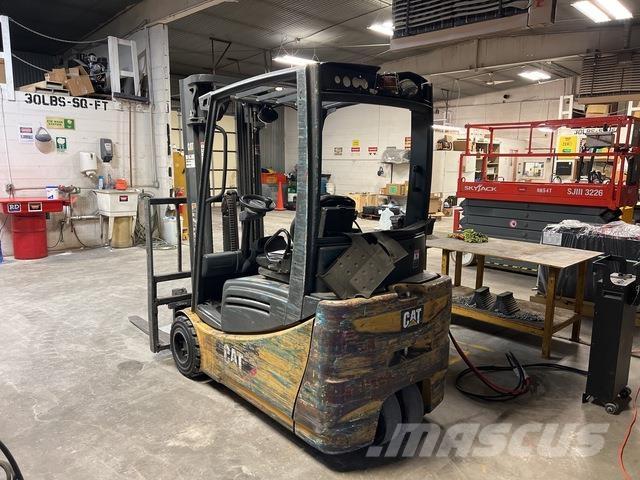 CAT 2ET4000 Carrelli elevatori elettrici