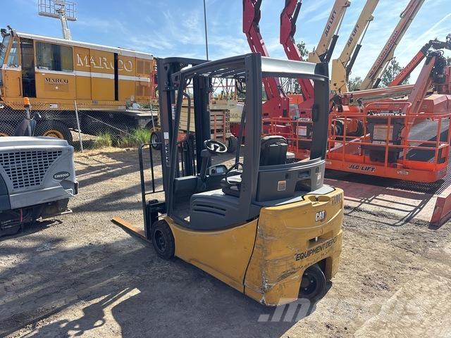 CAT 2ET4000 Carrelli elevatori elettrici