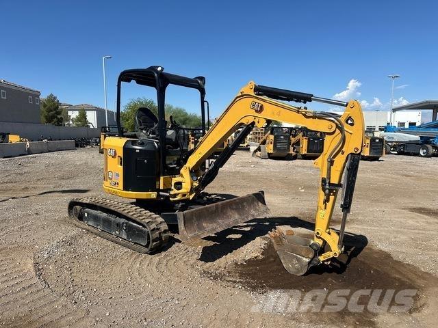 CAT 302.7 Escavatori cingolati