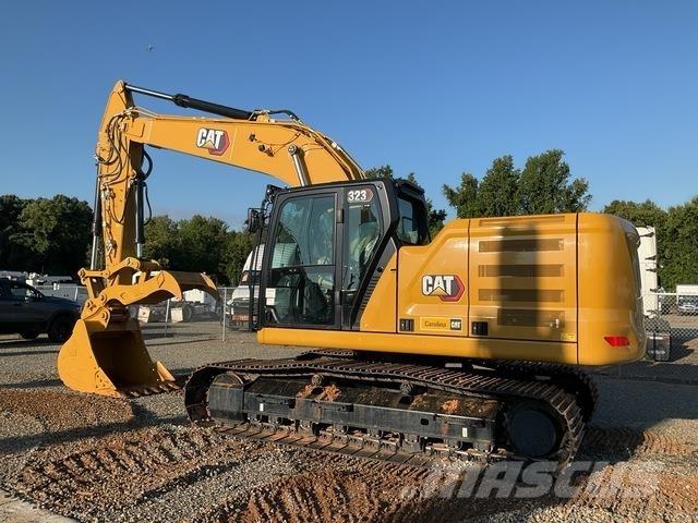 CAT 323 Escavatori cingolati