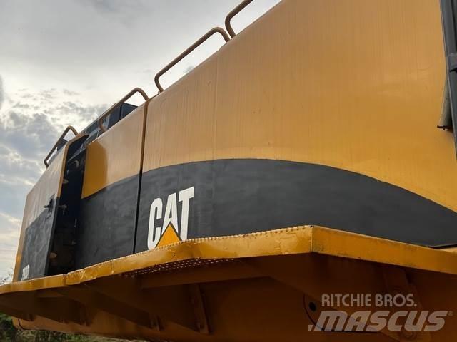 CAT 390DL Escavatori cingolati