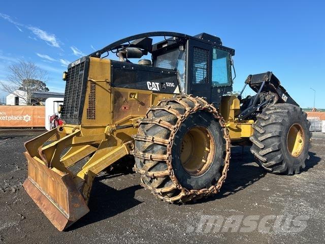 CAT 525C Trattori Forestali