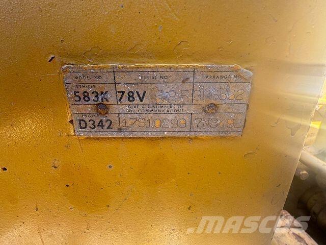CAT 583K Posatubi cingolati