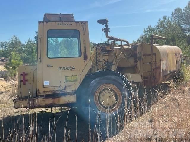 CAT 613B Autocisterne