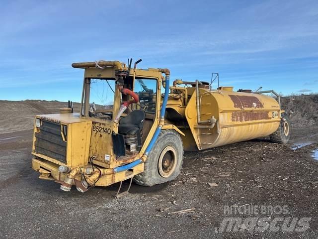 CAT 613B Autocisterne