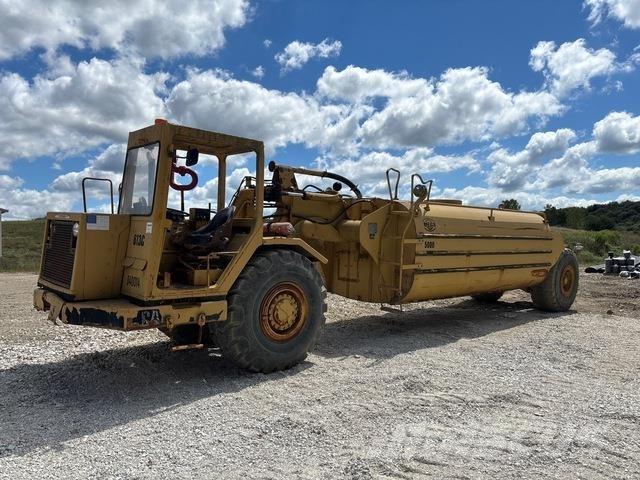 CAT 613C Autocisterne