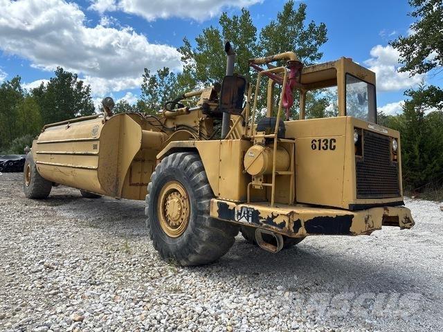 CAT 613C Autocisterne