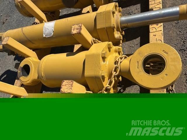 CAT 657E Trasporto - Altro