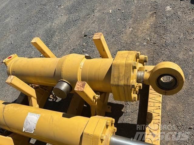 CAT 657E Trasporto - Altro