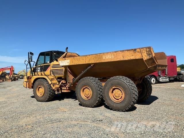 CAT 725 Dumpers articolati