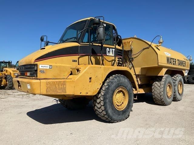 CAT 725 Autocisterne