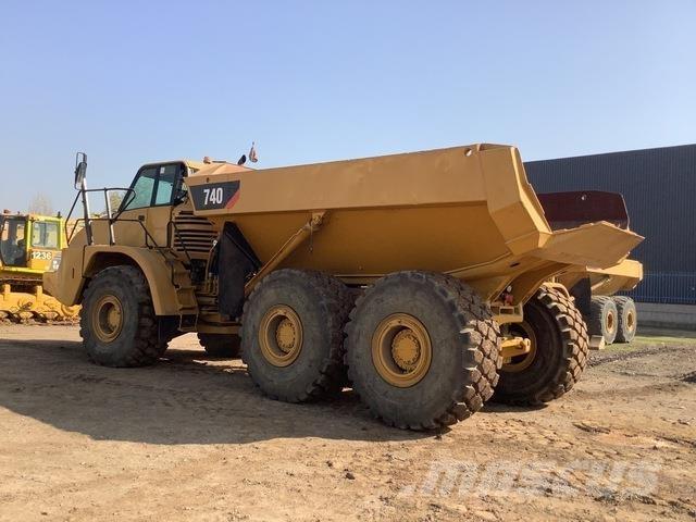CAT 740 Dumpers articolati