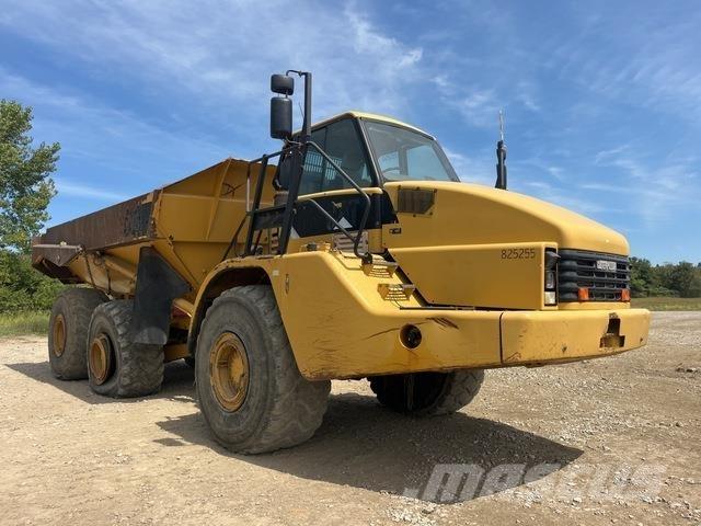 CAT 740 Dumpers articolati