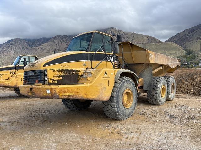 CAT 740 Dumpers articolati