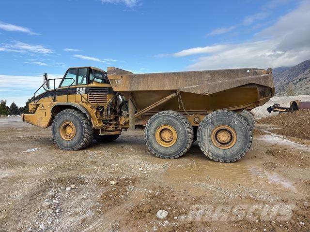 CAT 740 Dumpers articolati