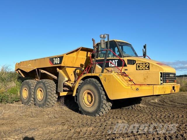 CAT 740 Dumpers articolati