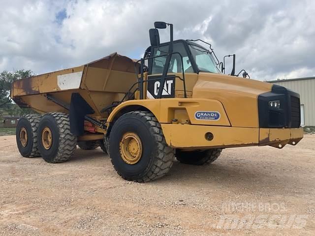 CAT 740B Dumpers articolati