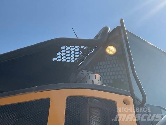 CAT 745 Dumpers articolati