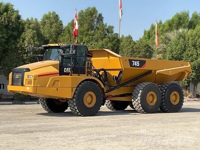 CAT 745 Dumpers articolati