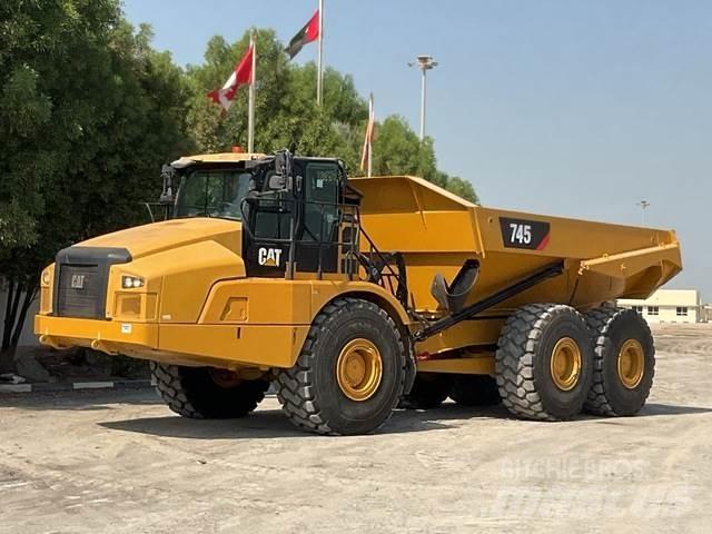 CAT 745 Dumpers articolati