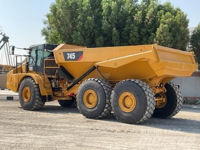 CAT 745 Dumpers articolati